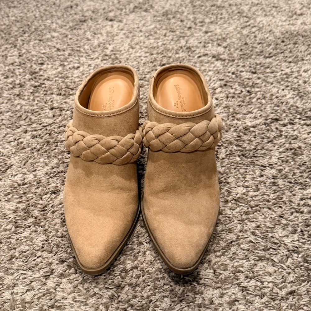 Universal Thread Braided Beige Mules - image 1